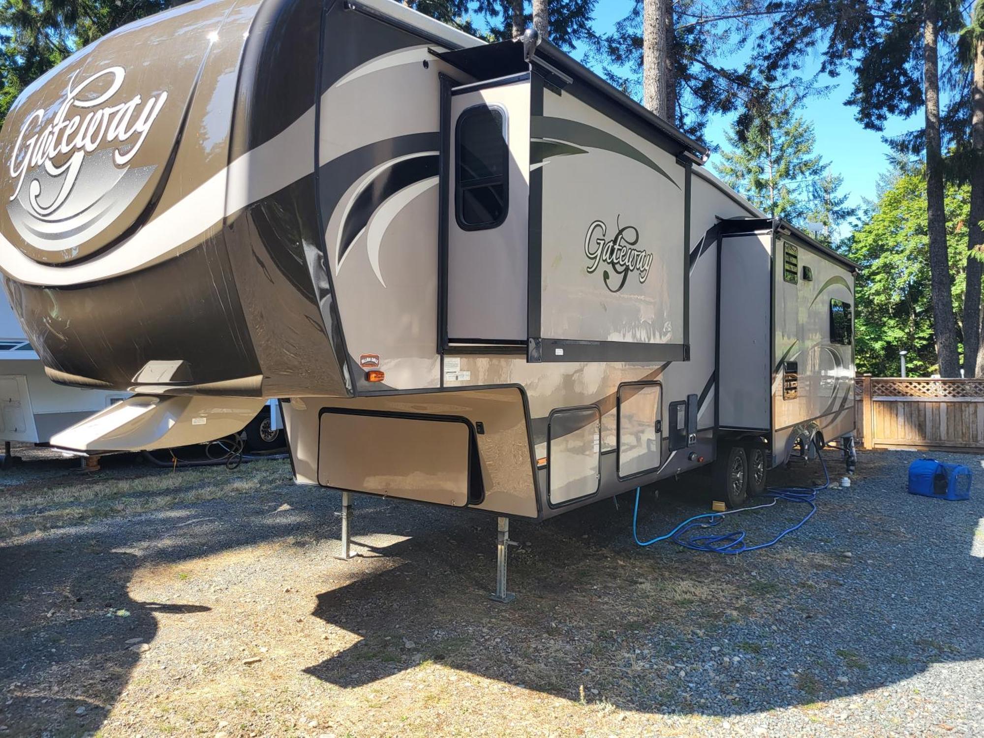 Riverbend Cottage & Rv Resort Parksville Exterior photo