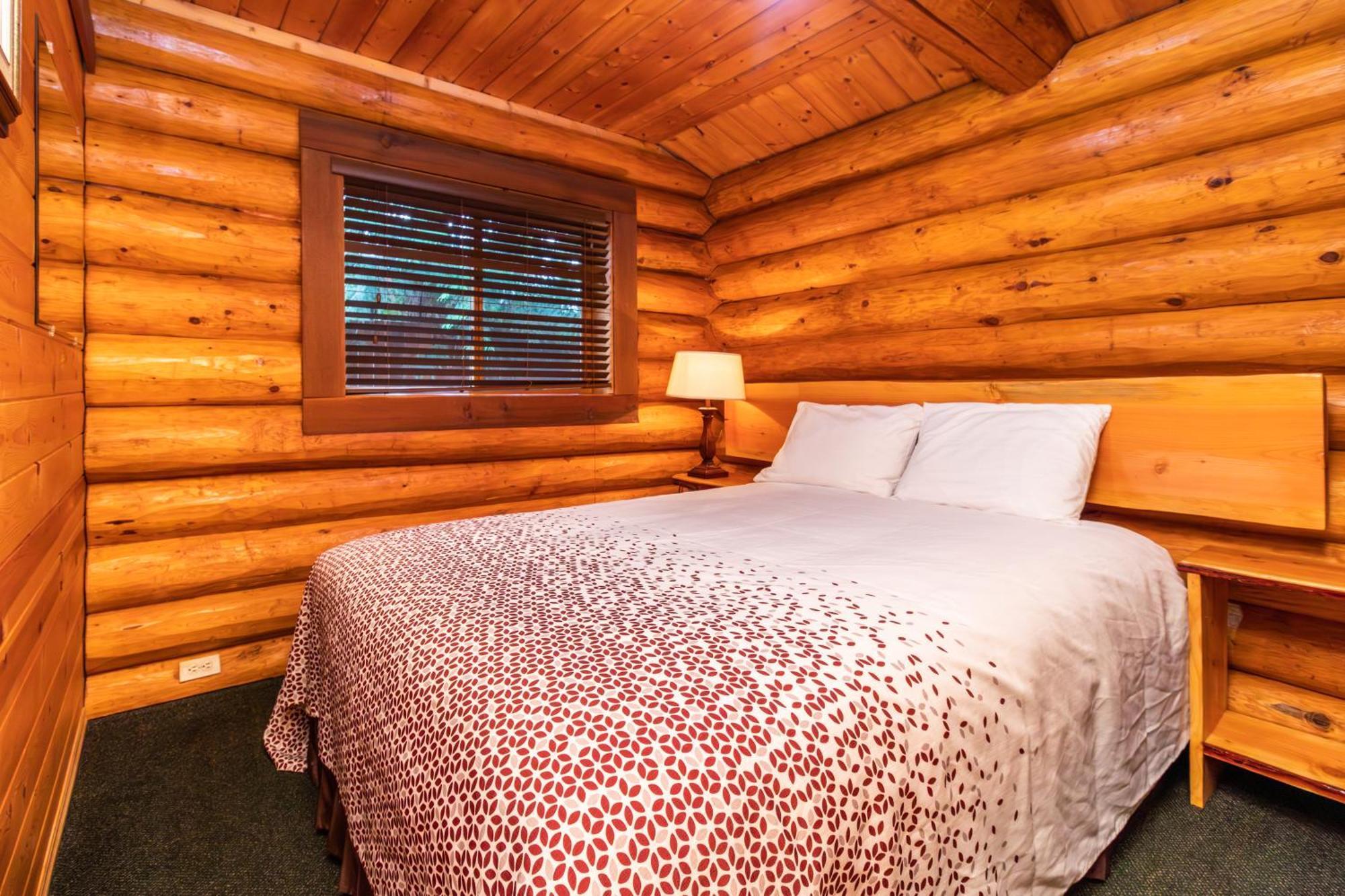 Riverbend Cottage & Rv Resort Parksville Exterior photo
