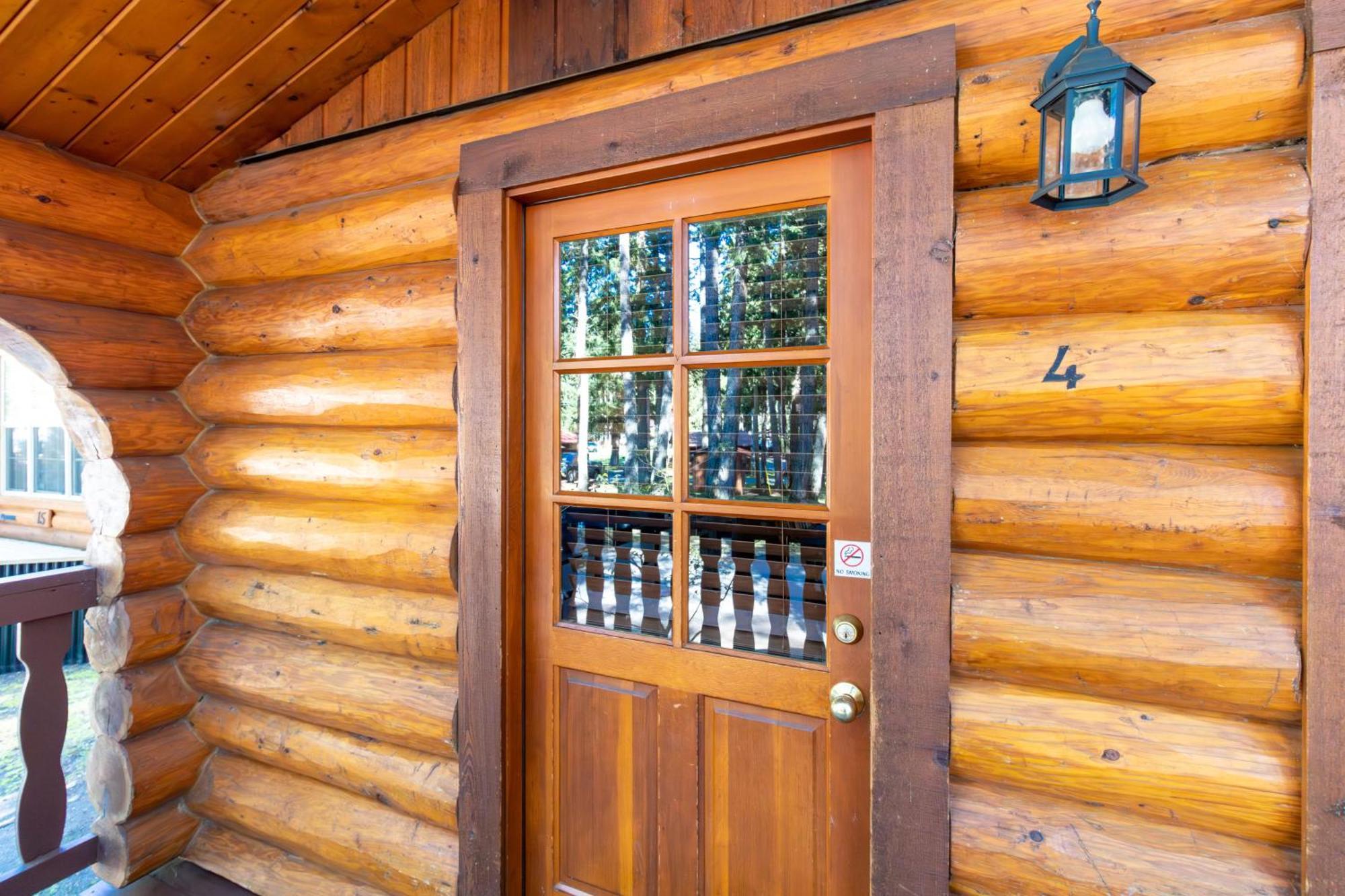 Riverbend Cottage & Rv Resort Parksville Exterior photo