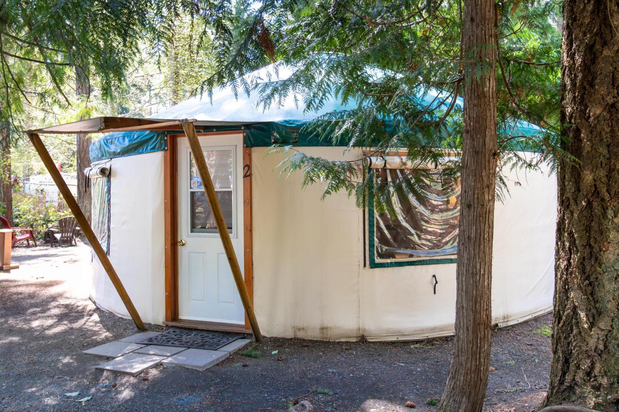 Riverbend Cottage & Rv Resort Parksville Exterior photo
